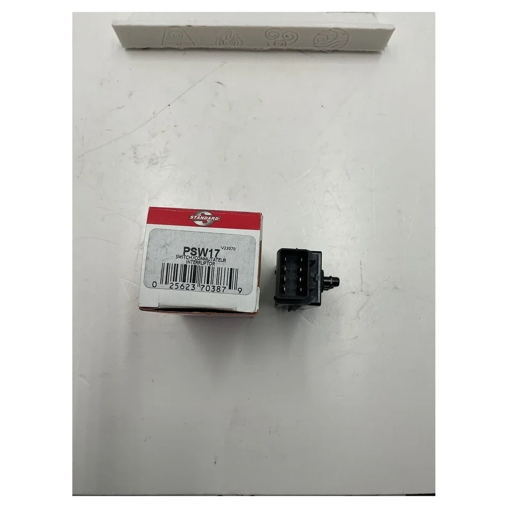 Standard Motor Products PSW17 Neutral Safety Switch 8-Pin Automotive New
